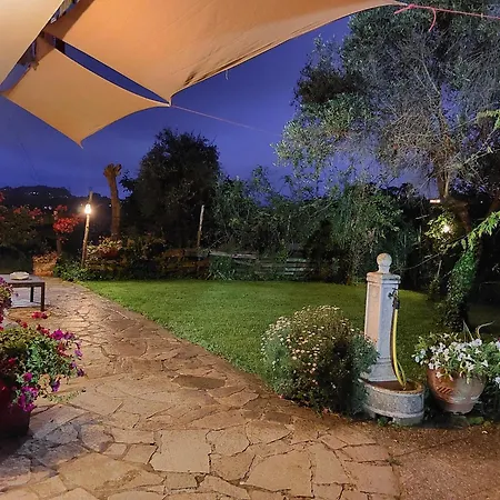 Il Giardino Del Nespolo